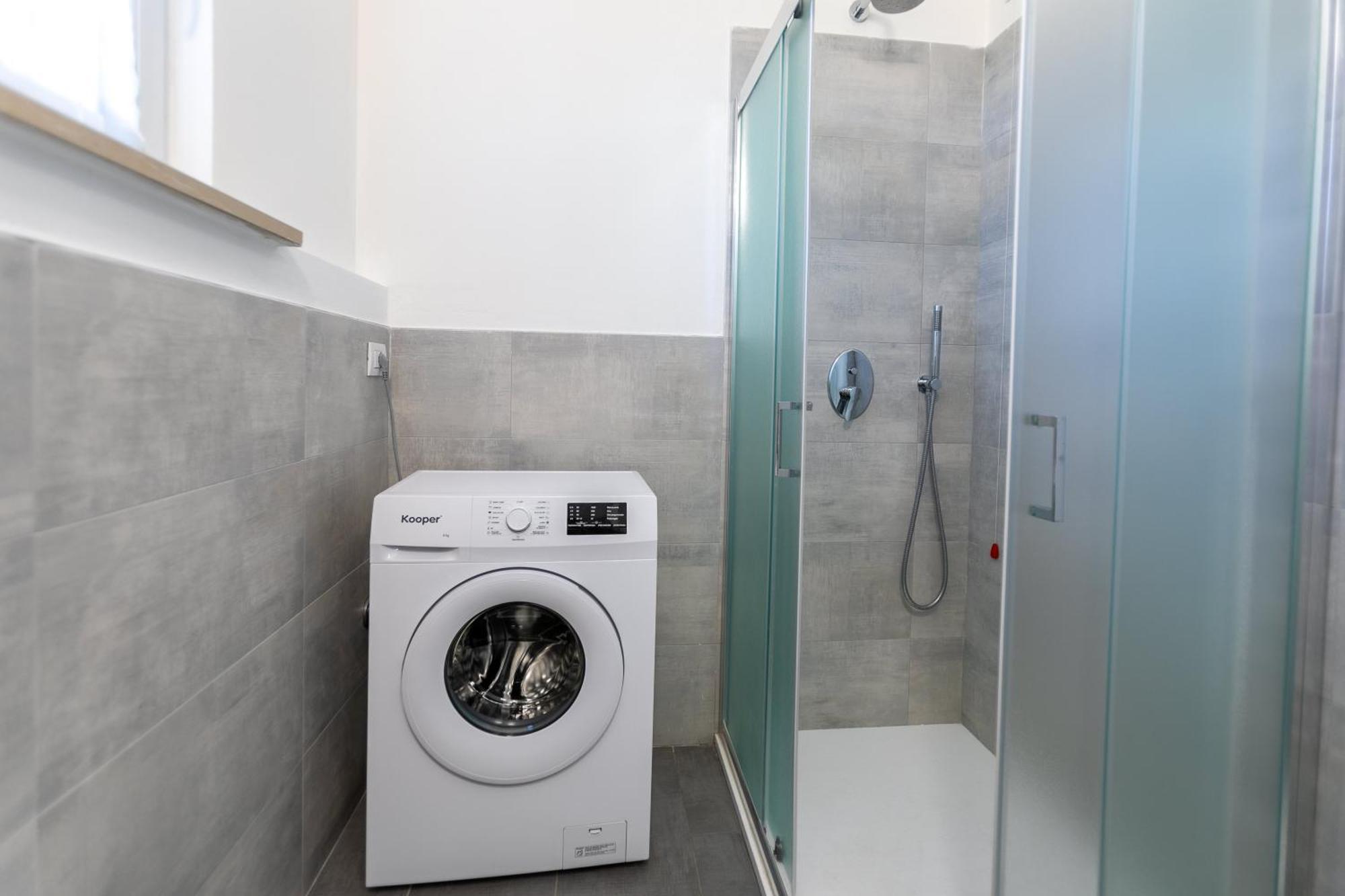 Blu Sky Garda Apartment Кастелнуово дел Гарда Екстериор снимка